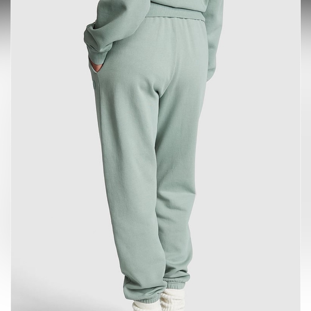 PINK Victoria’s Secret Fleece Slim Sweatpants - Picture 7 of 8